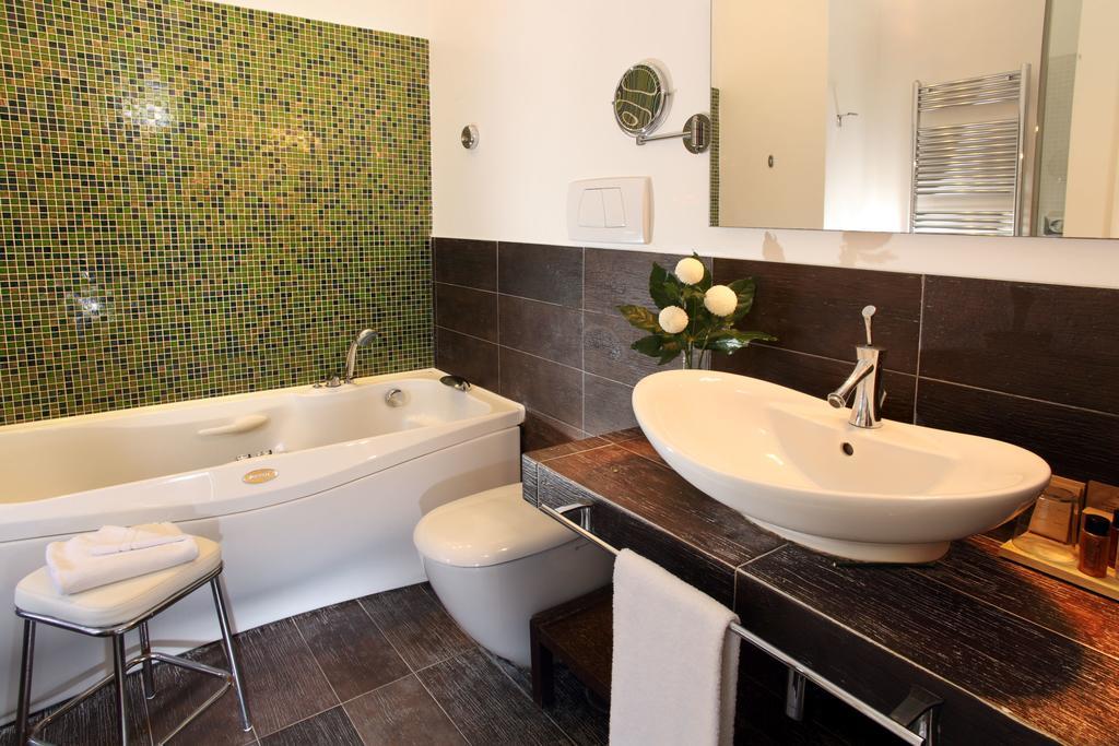 רומא Vivaldi Luxury Rooms מראה חיצוני תמונה