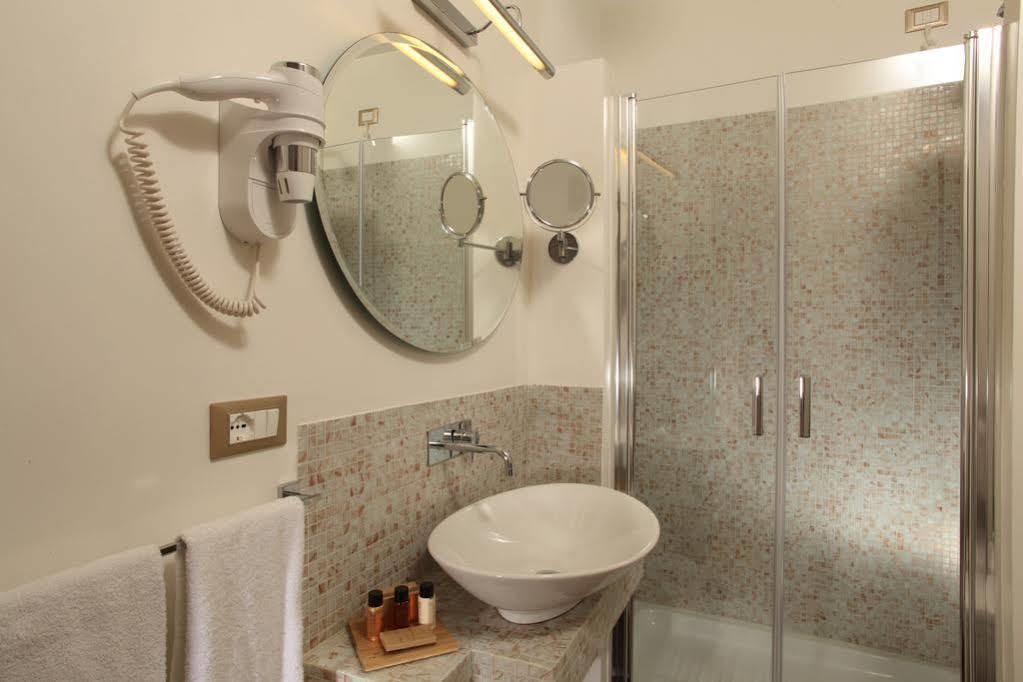 רומא Vivaldi Luxury Rooms מראה חיצוני תמונה